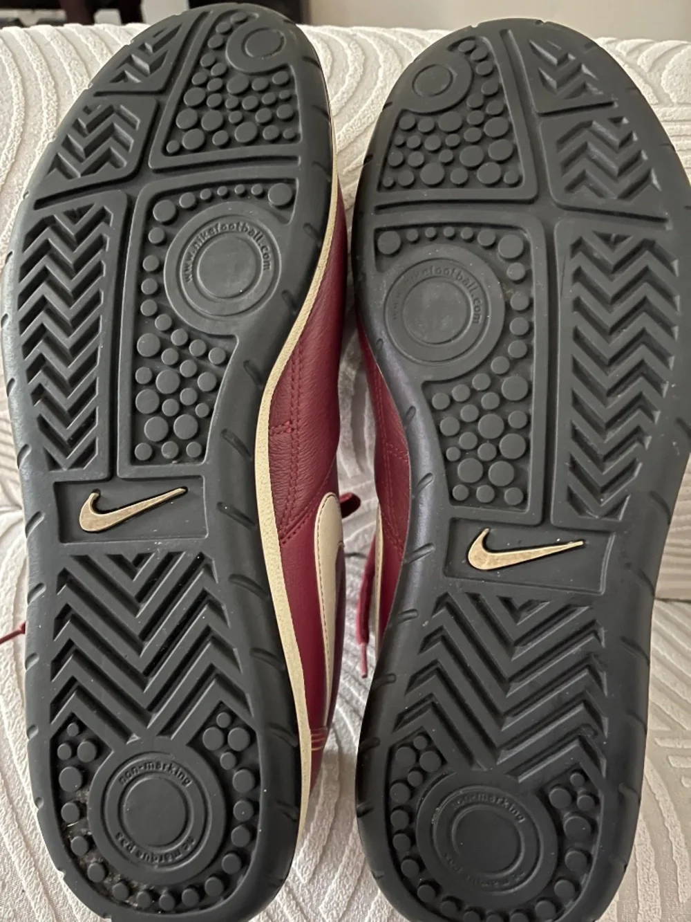 Rare Vintage 2007 Nike Air Ronaldinho Rival R10 Leather Sneakers Burgundy Size-L